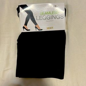 Seamless leggings